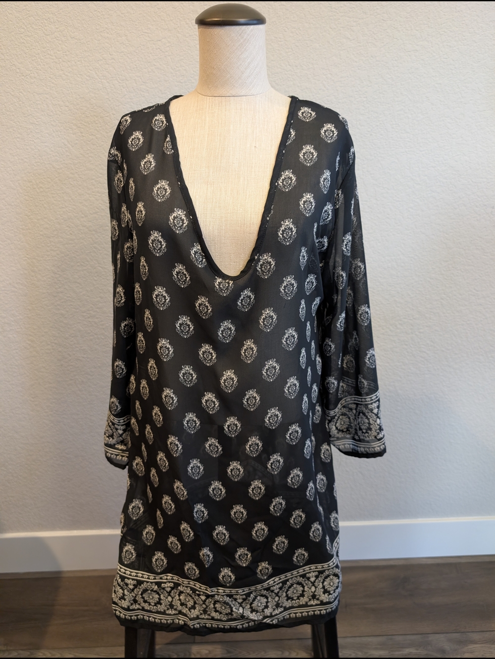 Portocruz Women's Sz L Black Boho V-Neck Printed Tunic Swimsuit Cover Up Dress